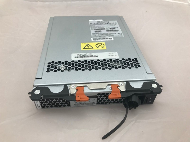 Блок питания IBM HP-S5601E0 DS3500 585W PSU-HP-S5601E0(NEW)