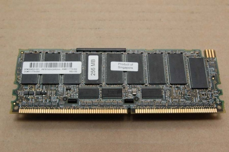 Контроллер HP 011773-002 256MB DDR memory with battery backed write cache-011773-002(NEW)