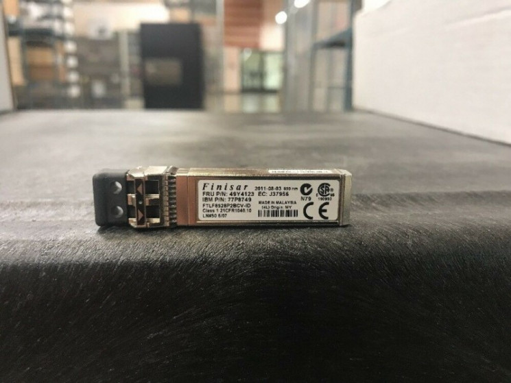 Трансивер IBM 49Y4123 8Gbps MMF Short Wave 850nm 550m Pluggable SFP+-49Y4123(NEW)