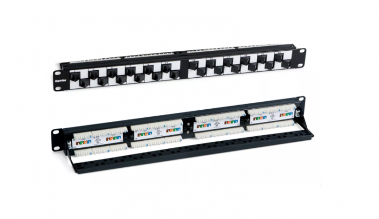 Патч-панель 19", 1U, с угловыми портами, 24 порта RJ-45, категория 5e, Dual IDC