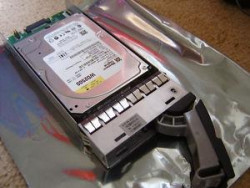 Накопитель Xyratex RA-250G72-SAT3-ES10-1603-DD 250G Seagate ES10 SATA disk drive in Carrier-RA-250G72-SAT3-ES10-1603-DD(NEW)
