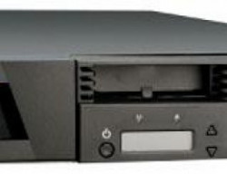Ленточная система хранения Quantum EC-S23AA-YF SuperLoader 3, one DLT-S4 tape drive, 16 slots, Ultra 320 SCSI, rackmount, barcode reader-EC-S23AA-YF(NEW)