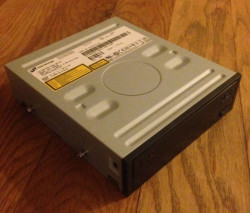 Привод Dell GCC-4482B IDE 48x Speed Performance DVD/CDRW-GCC-4482B(NEW)
