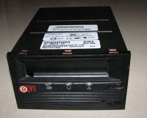 Привод Dell X6035 Dell/Quantum SCSI U320 LVD SuperDLT Tape Drive-X6035(NEW)