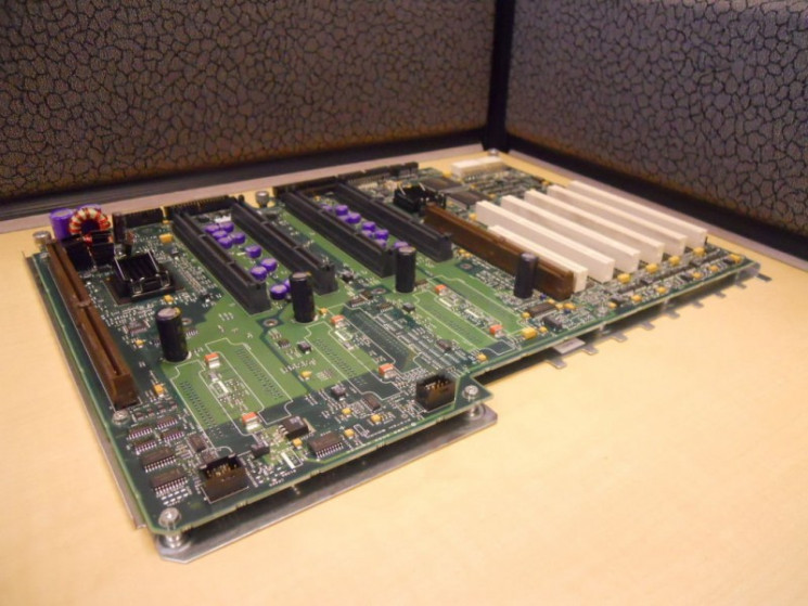 Материнская плата HP 010392-000 Compaq systemboardfor DL580 ML570 G1 /w proc cage-010392-000(NEW)