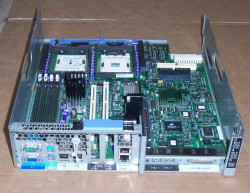 Материнская плата IBM 23K4456 ServerWorks GC-SL Dual s604 4DDR UW320SCSI U100 2PCI-X + 2PCI-X PCI 2SCSI 2GbLAN Video ATX 533Mhz For xSeries 345-23K4456(NEW)